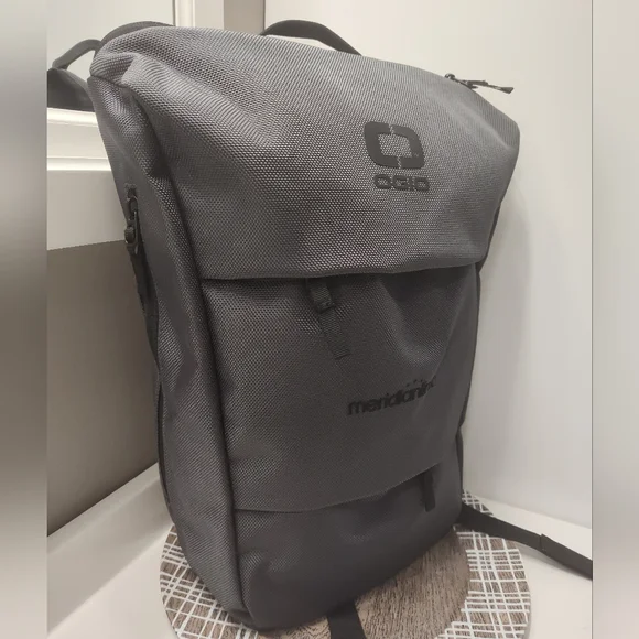😎NWT OGIO Callaway Golf Sprint Laptop Backpack, Nylon Water Repellent, Grey